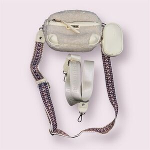Madden Girl Tan Crossbody Fanny packing